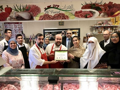 Al-Furat Meat Shop was awarded a Certificate of Appreciation from the Children’s Aid Society of Ottawa
